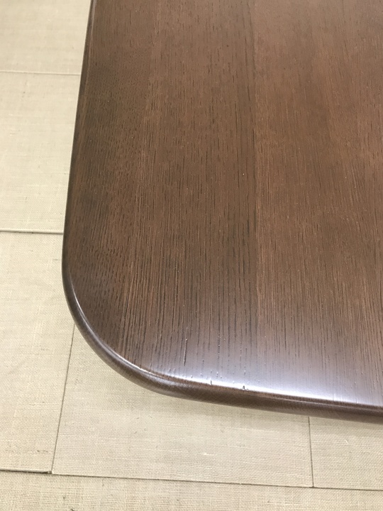 テーブル天板の塗り替え