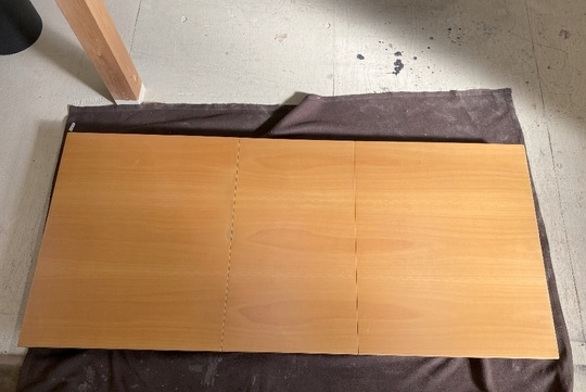 テーブル天板の塗り替え