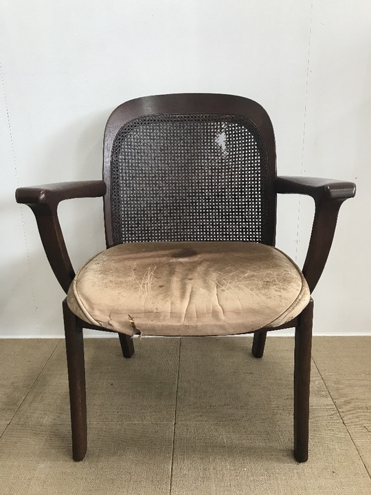 椅子の張り替えビフォーアフター