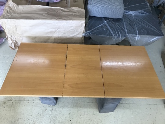 テーブル天板の塗り替え