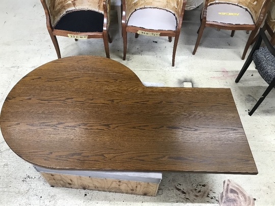 テーブル天板の塗り替え